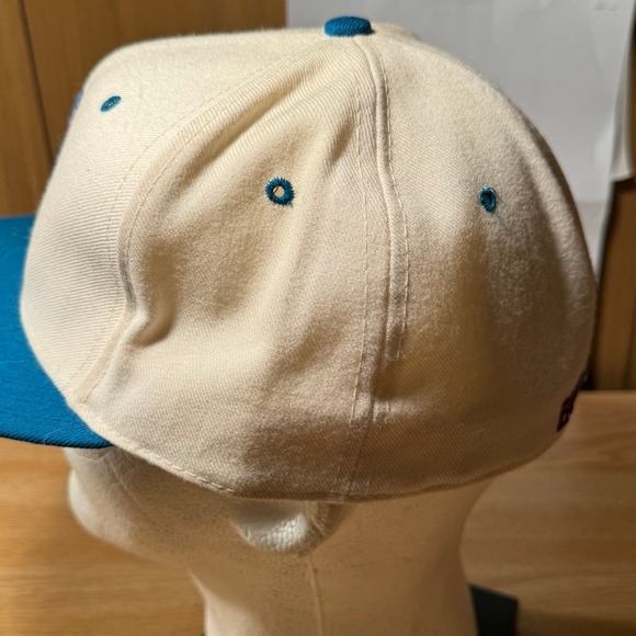 Vintage NBA Charlotte Hornets Basketball New Era Pro Model Wool Fitted Hat 7 3/8 - Picture 3 of 10